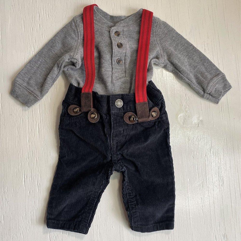 Carters Baby Set with Suspenders New Born